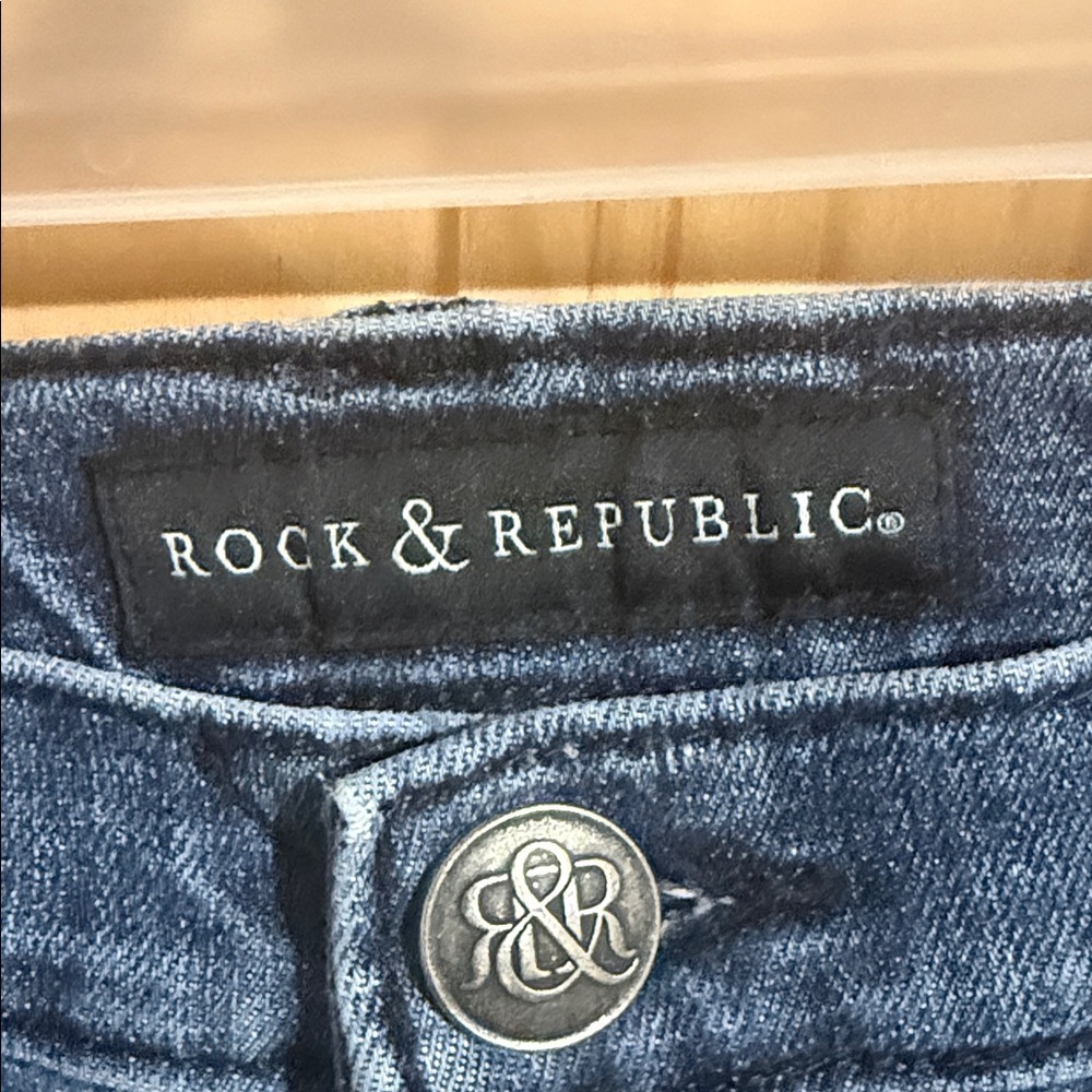 Women’s Rock & Republic Blue Boot Cut Jeans - Picture 2 of 6